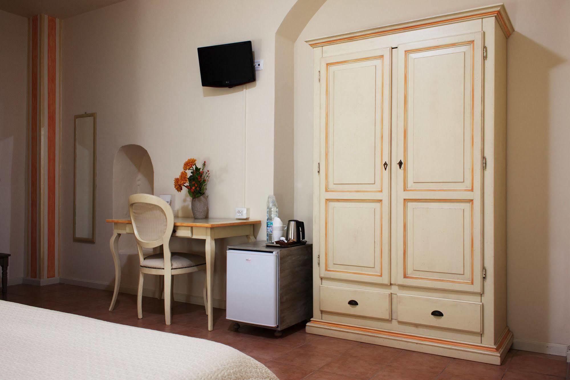 Camere Centro Storico Canelli Luaran gambar